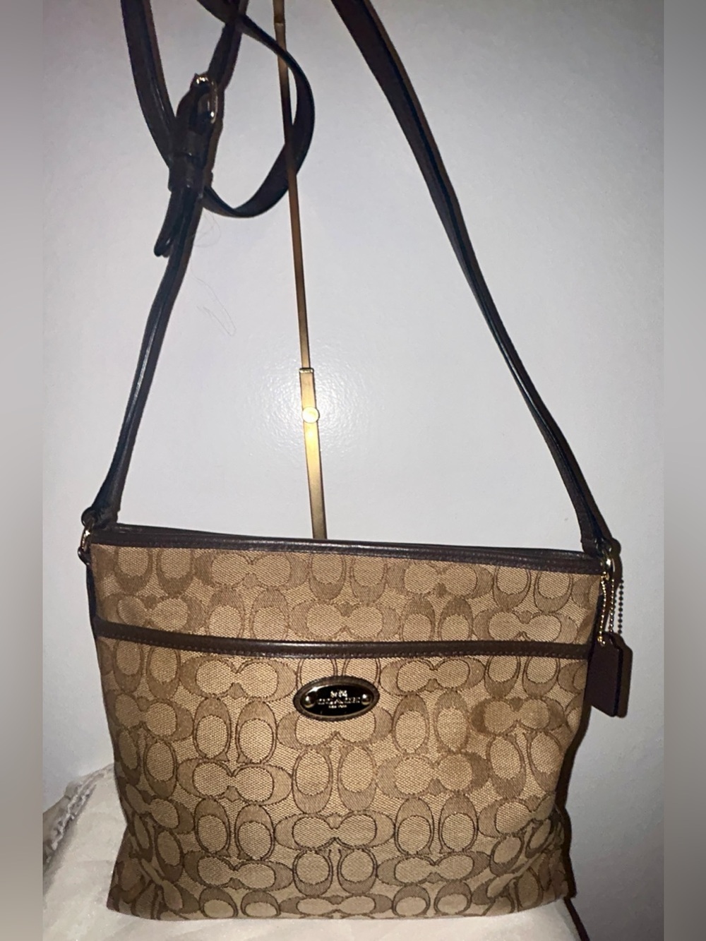 Classic Coach Signature File Crossbody Bag.